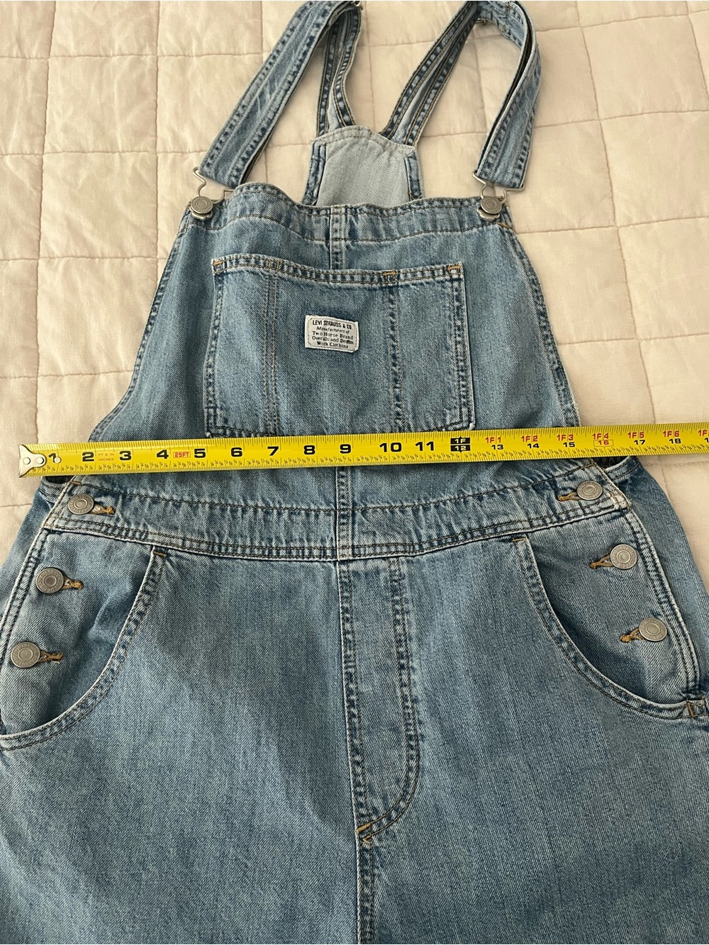 Women’s Levi's Light Blue Denim Short Overalls - Picture 9 of 11
